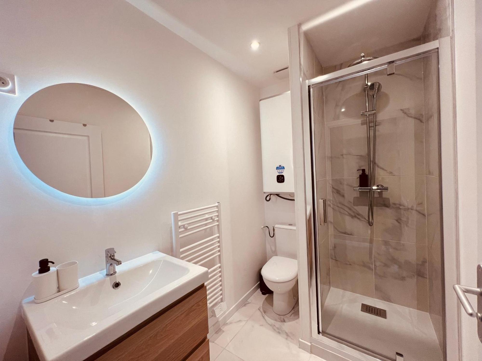 Le Gatsby - Home Homy Montlucon Ngoại thất bức ảnh