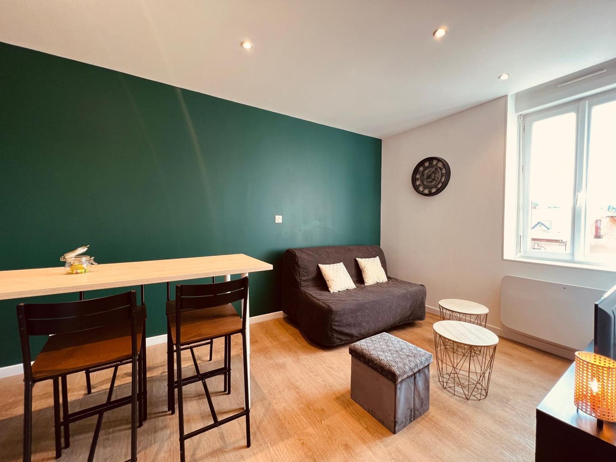 Le Gatsby - Home Homy Montlucon Ngoại thất bức ảnh