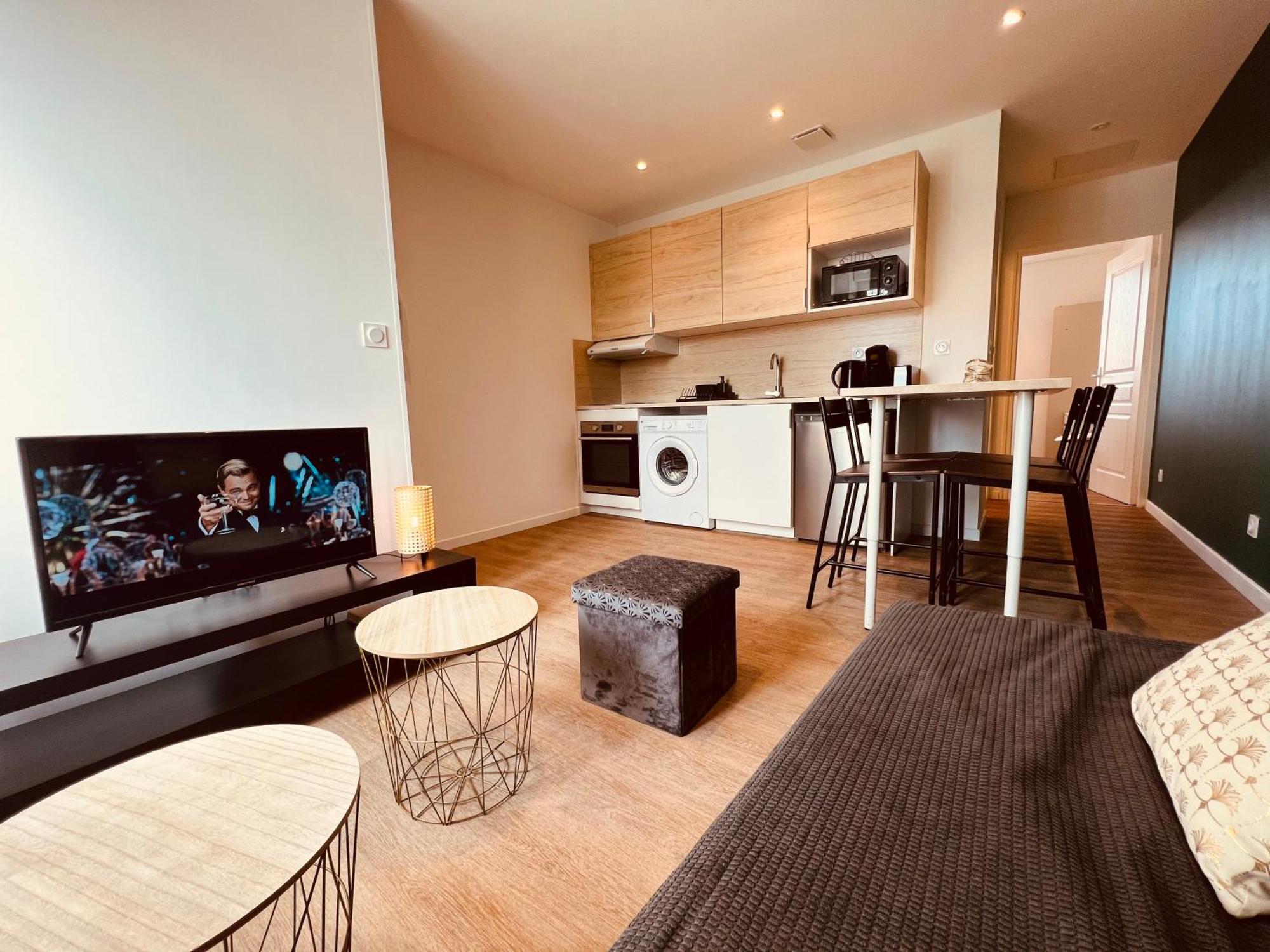 Le Gatsby - Home Homy Montlucon Ngoại thất bức ảnh